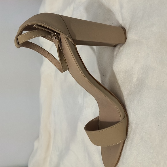 Glaze Nude Beige Block Y2K Chunky Ankle Strap Heels - Picture 2 of 10